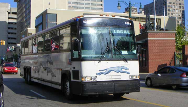 Greyhound MCI 102DL3 6269